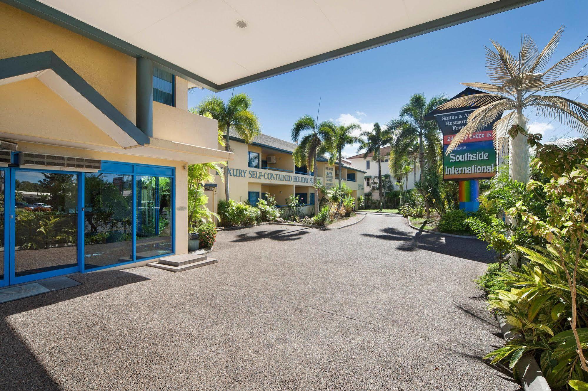 Cairns Southside International Motel Exterior photo